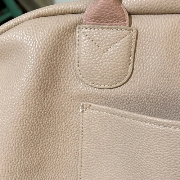 Caboodles Beige and Black Duffel Bag NWOT - Picture 10 of 10